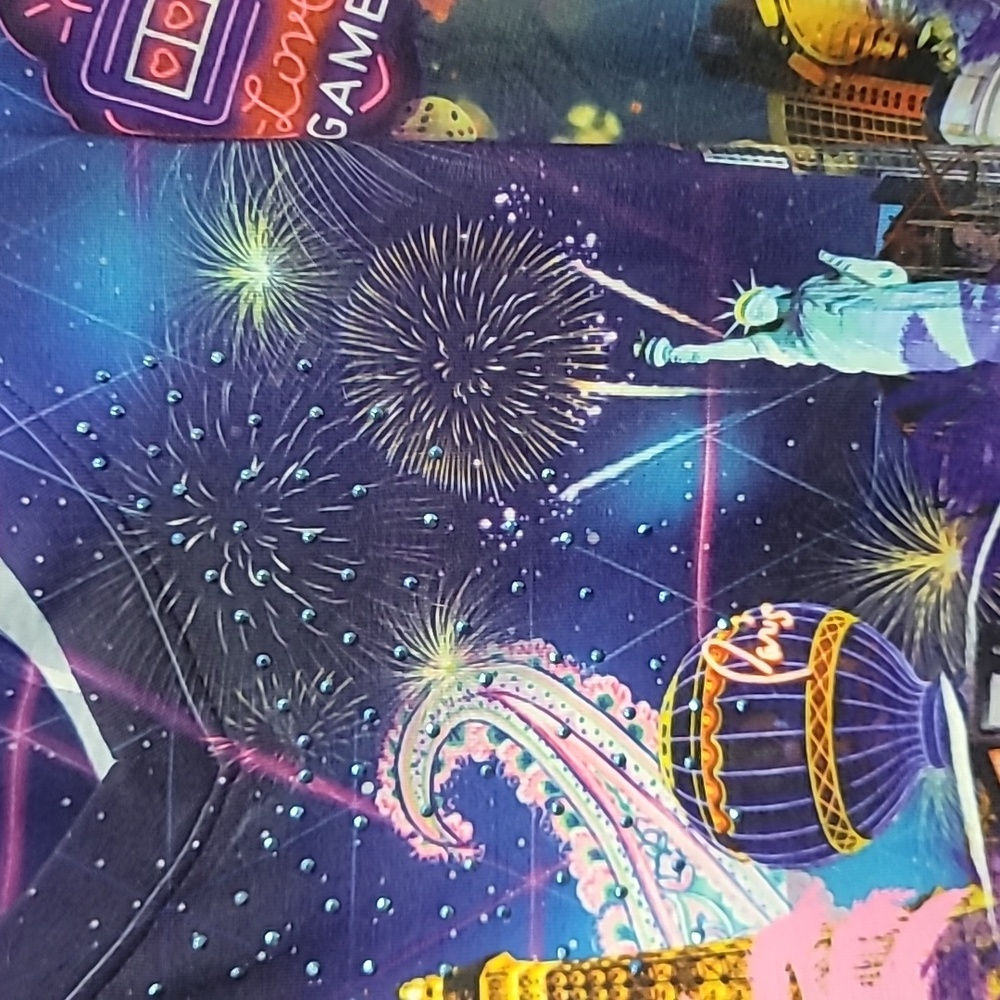 One World Las Vegas Graphic Tunic - Picture 5 of 6